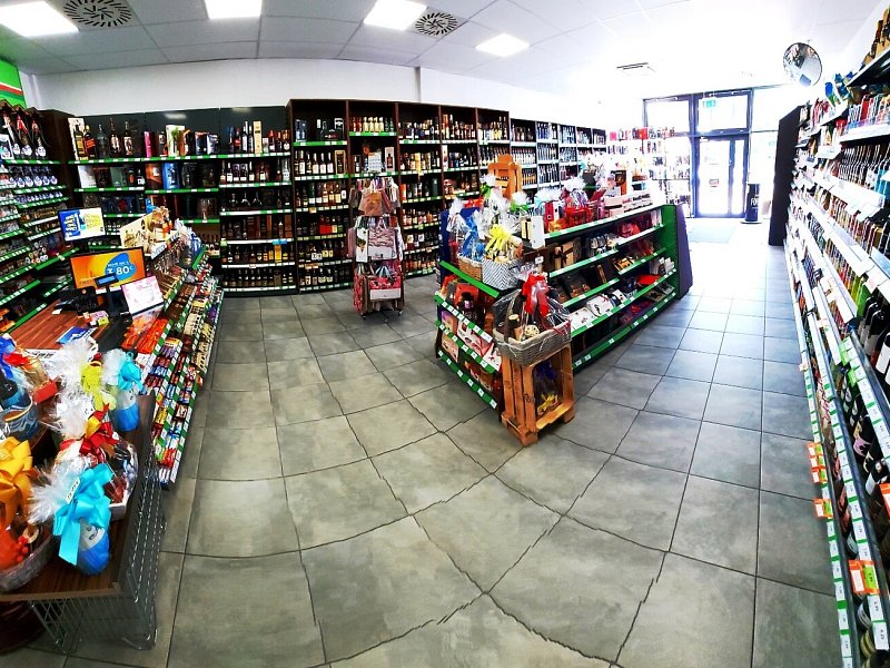 Vranov nad Topľou, Duklianských hrdinov 30