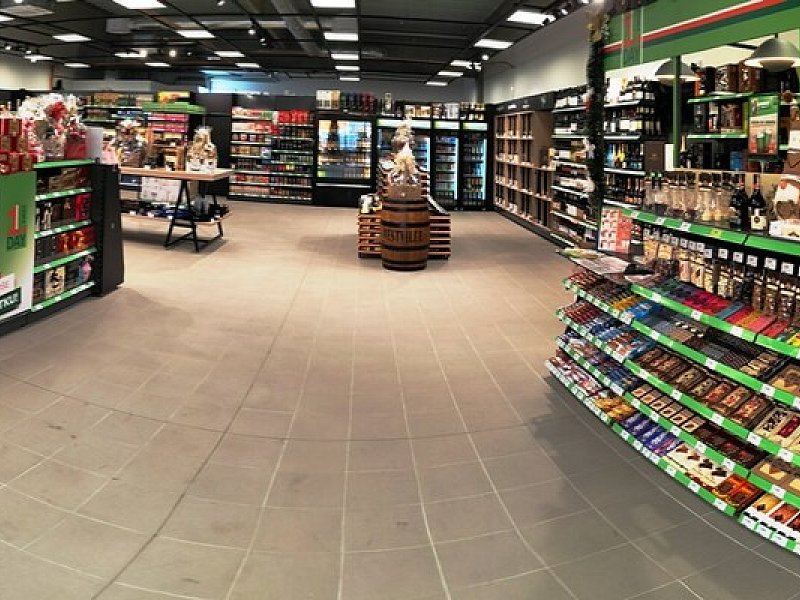 Banská Bystrica, Zvolenská cesta 12